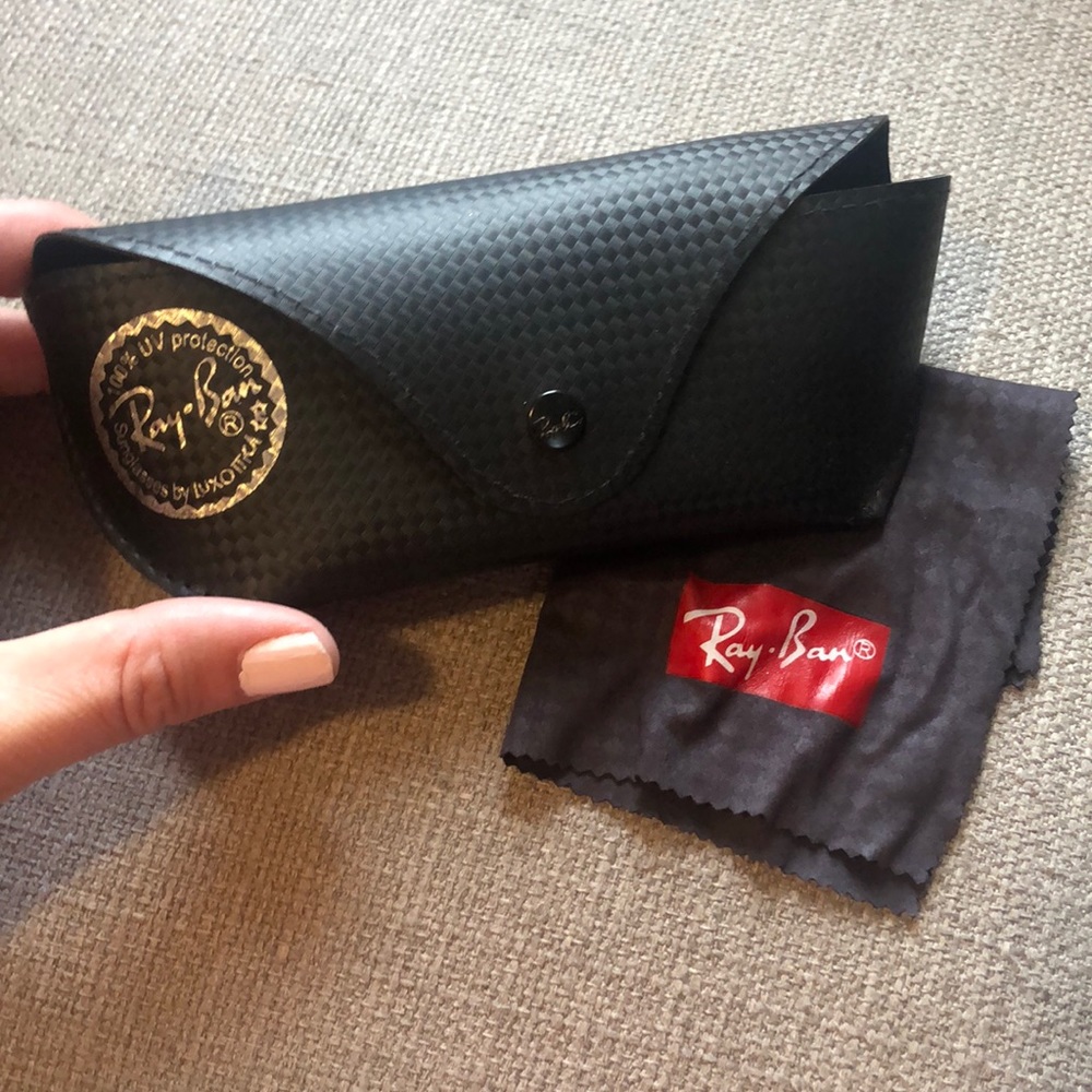 Rayban sunglasses case with polishing cloth